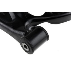 Front Lower Right Outer Suspension Control Arm for CHEVROLET AVEO OE 95017036
