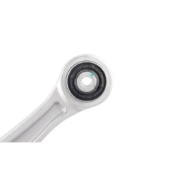 Front Right Control trailing Arm BOGAP A3327179 for AUDI OE 8K0407152B