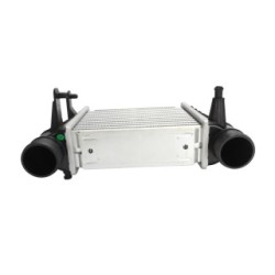 Intercooler BOGAP A4220153 for AUDI A4, A3, SEAT EXEO OE 8E0145806M