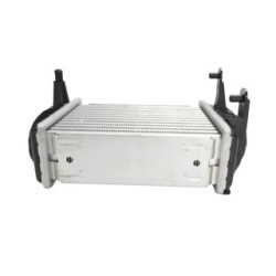 Intercooler BOGAP A4220153 for AUDI A4, A3, SEAT EXEO OE 8E0145806M