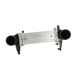 Intercooler BOGAP A4220153 for AUDI A4, A3, SEAT EXEO OE 8E0145806M