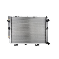 Engine Cooling Radiator BOGAP C4210211 for MERCEDES E-CLASS 2105000003