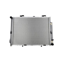 Engine Cooling Radiator BOGAP C4210215 for MERCEDES E-CLASS 2105000803