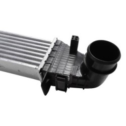 Intercooler BOGAP C4220101 for MERCEDES C-CLASS, E-CLASS OE 2045000500