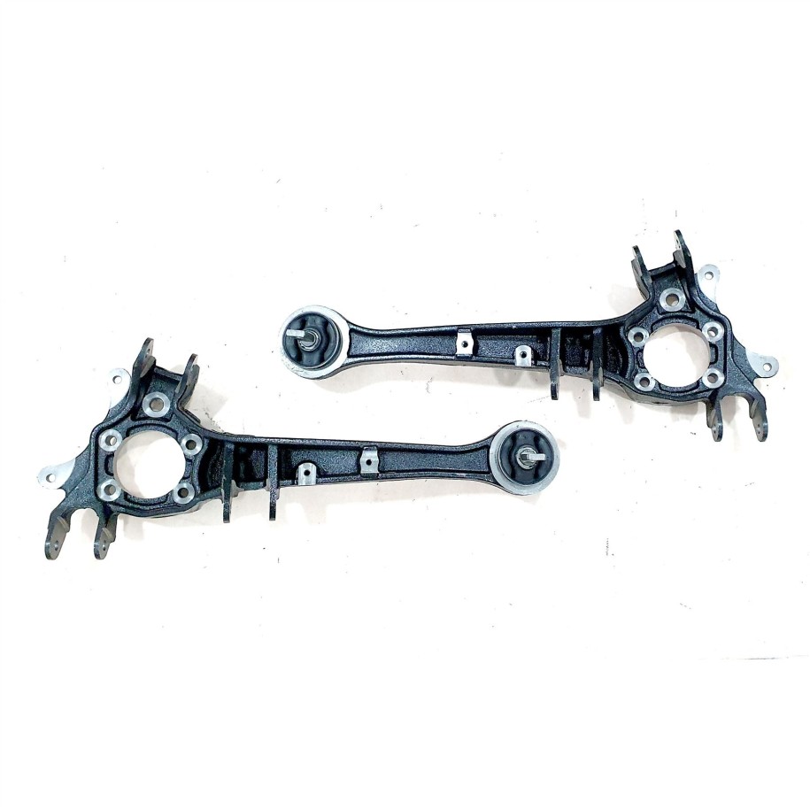 Rear Steering Knuckles Hub Carriers for Mitsubishi Lancer Outlander Pair L+R