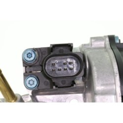 VEMO Throttle Body V10-81-0008 for AUDI